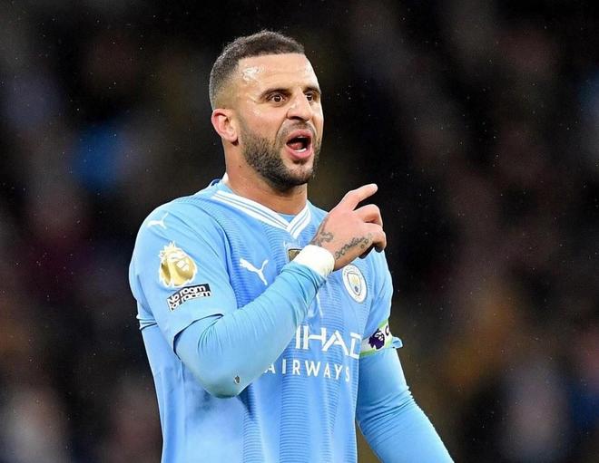 记者：曼联、切尔西、国米关注罗比尼奥之子（曝曼联、切尔西与国米有意签下罗比尼奥之子）