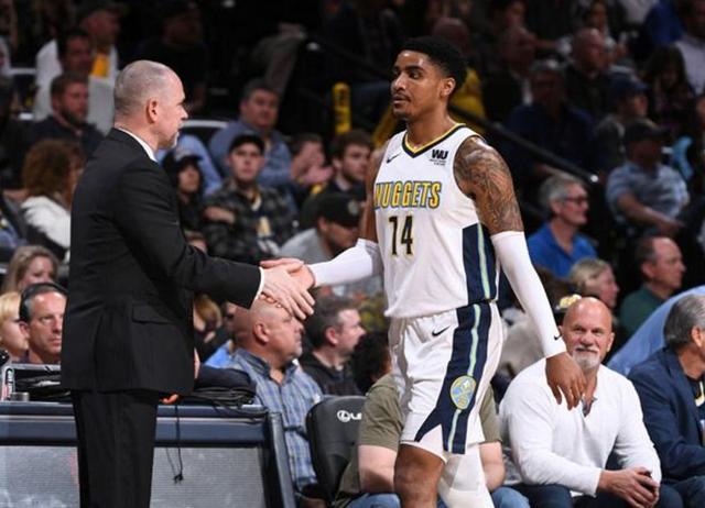 2280万买的恩里克砸手里？斯基拉：国米正找寻邓弗里斯的替补（花2280万买来难用？斯基拉：国米正物色邓弗里斯替身）