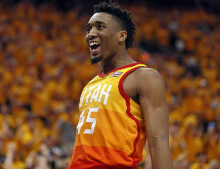 FIFA年度最佳阵容得票明细：哈兰德17分无缘，拉菲尼亚仅第5（FIFA年度最佳阵容投票详解：哈兰德17分落选，拉菲尼亚位列第5）