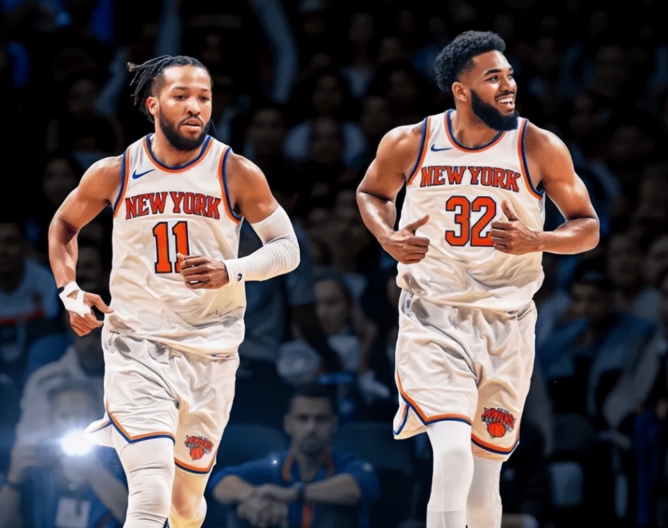 纳兹·里德半场高效表现，为球队注入活力（纳兹·里德上半场高效发挥，点燃球队士气）