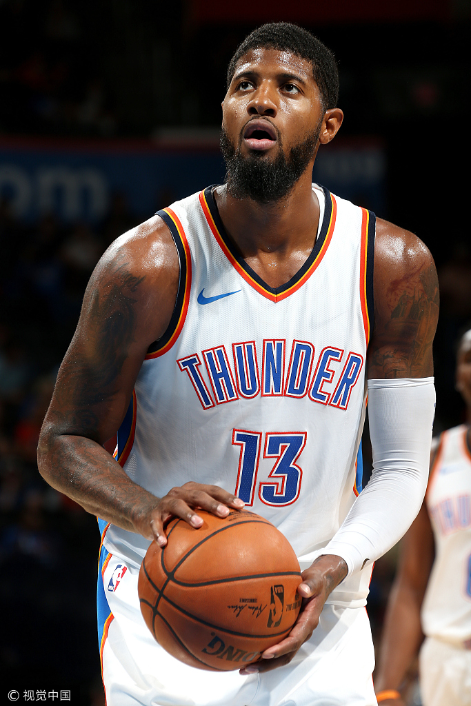 QPR球员谢尔因保护母亲用石头砸伤一男子，事后公开致歉（QPR球员谢尔护母投石致男子受伤，随后公开致歉）