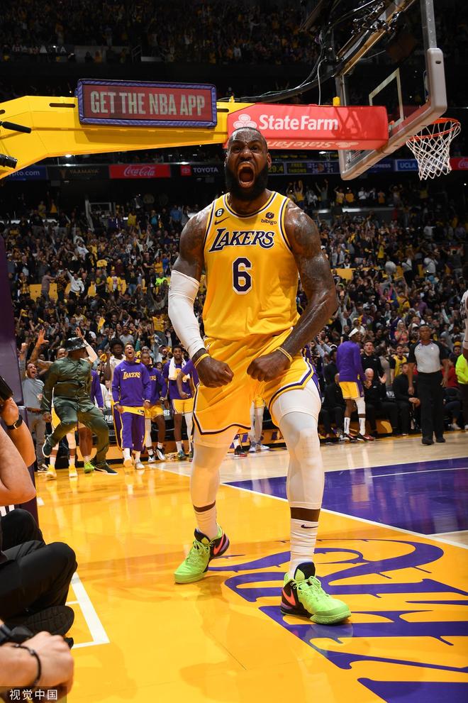 阿森纳3-1拜仁，廷贝尔、马杜埃凯、马丁内利破门，诺伊尔送礼（阿森纳3-1力擒拜仁：廷贝尔、马杜埃凯、马丁内利建功，诺伊尔失误送礼）