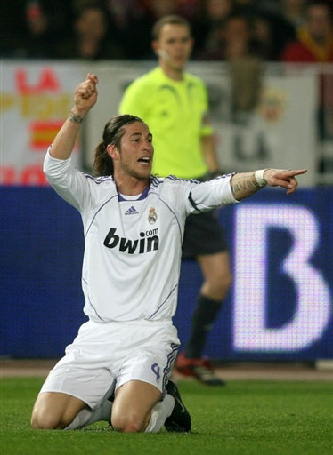 卡巴雷罗：为亚泰降级难过，我很愿意回去带领亚泰重返中超（卡巴雷罗：为亚泰降级感到遗憾，愿回归执教带队重返中超）