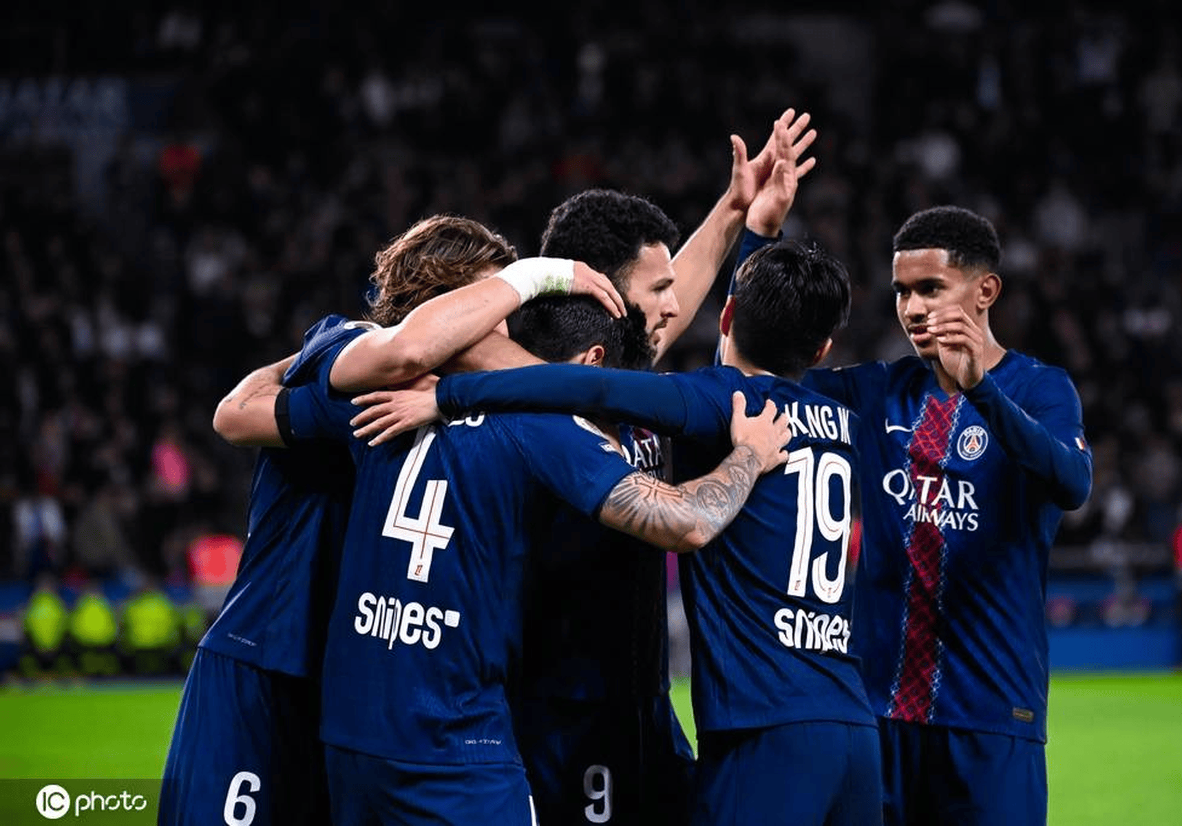 法尔克：格纳布里想留队，但拜仁不想再为他支付高薪（法尔克：格纳布里想留下，拜仁不打算继续为其高薪买单）