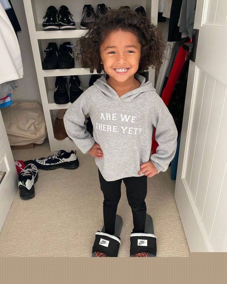 2025巴甲34轮：内马尔单刀破荒+送点，大鱼战平草地狮（2025巴甲第34轮：内马尔单刀破荒又送点，大鱼与草地狮战平）