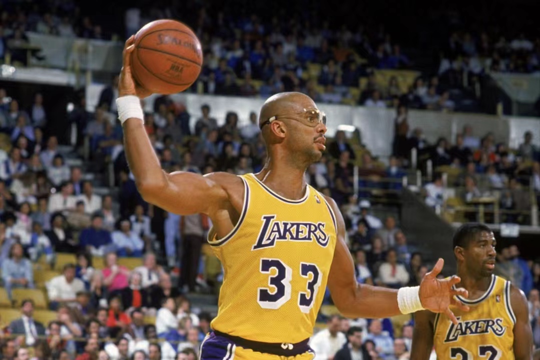 尹鸿博：明天是我生涯最后一场中超，因伤不得不做出退役选择（因伤选择退役，尹鸿博明天将迎来职业生涯最后一场中超）